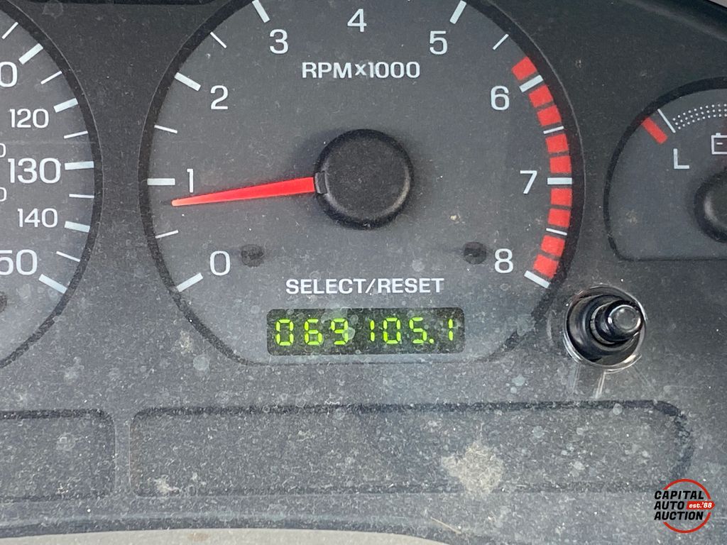 2001 Ford Mustang 4
