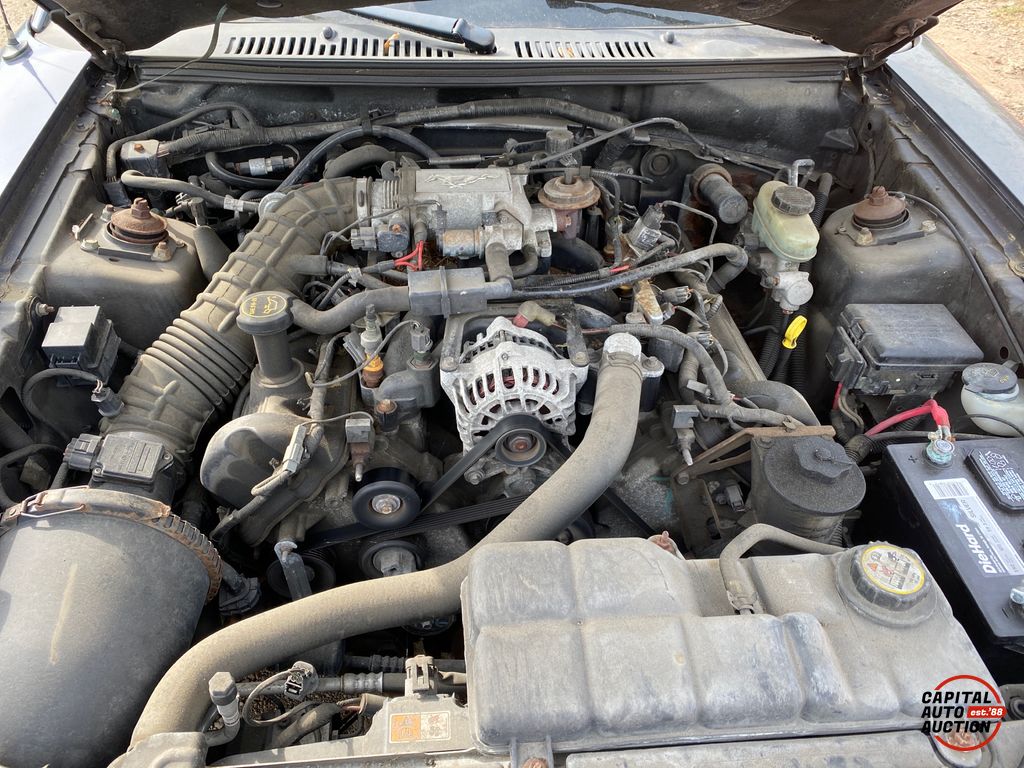 2001 Ford Mustang 10