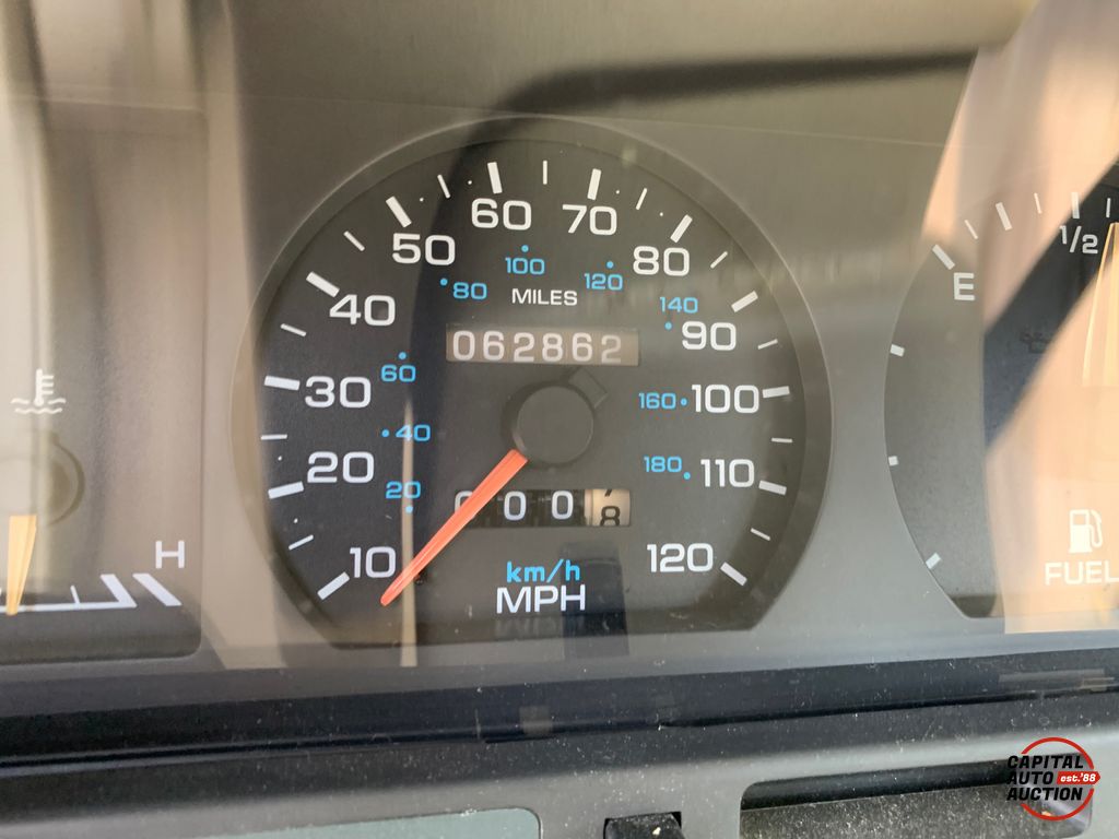 1995 Dodge Spirit 4
