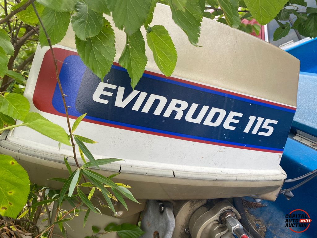 1976 RANGER 16' MOTOR BOAT WITH TRAILER 8
