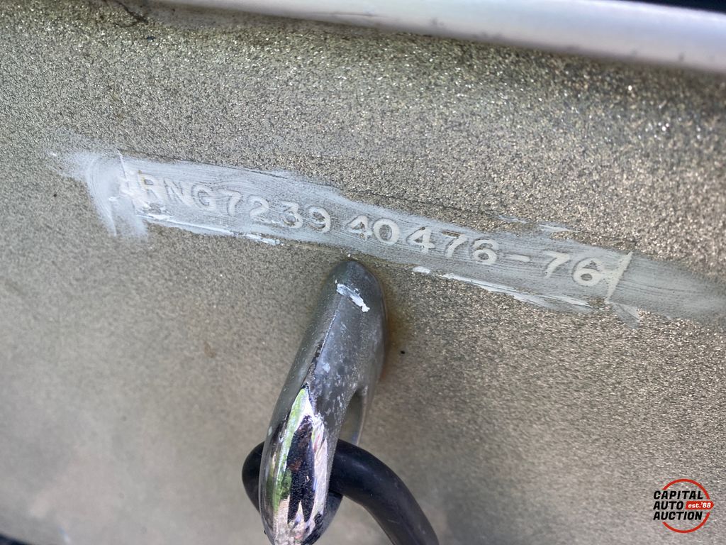 1976 RANGER 16' MOTOR BOAT WITH TRAILER 4