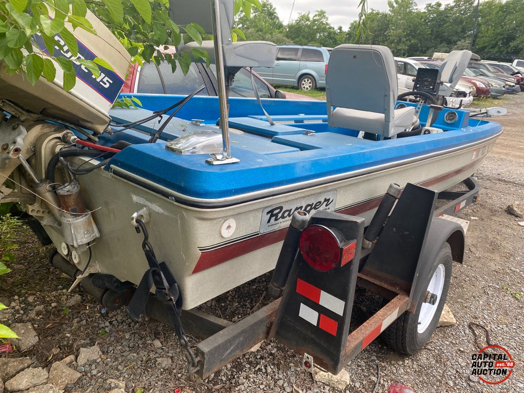1976 RANGER 16' MOTOR BOAT WITH TRAILER 3