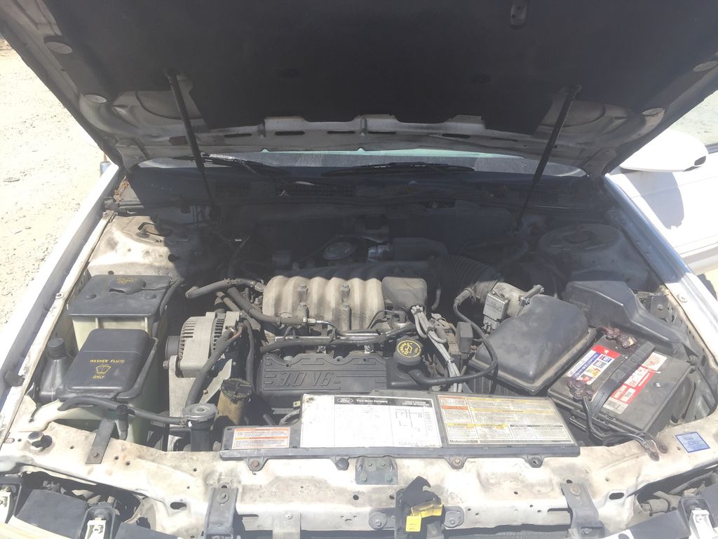 1995 Ford Taurus 10