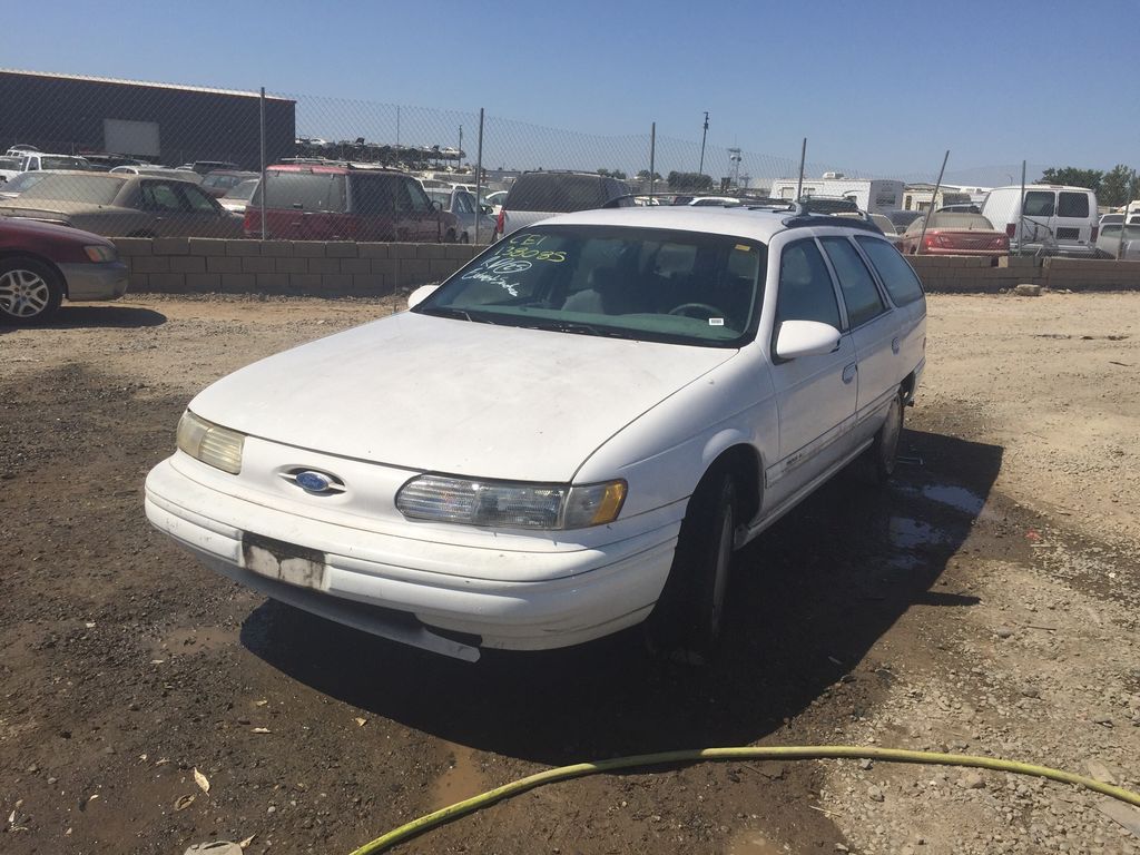 1995 Ford Taurus 1
