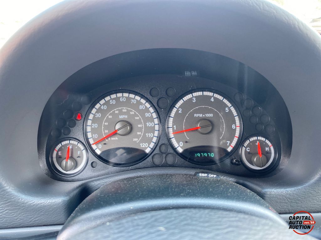 2007 JEEP Liberty 4