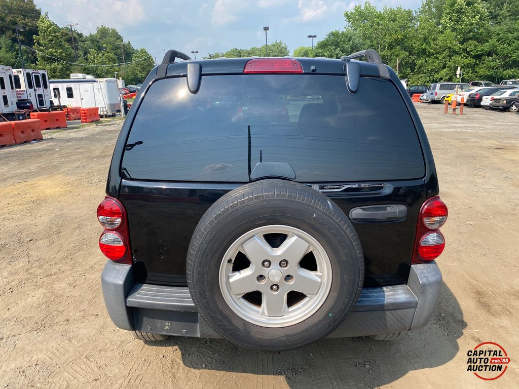 2007 JEEP Liberty 7