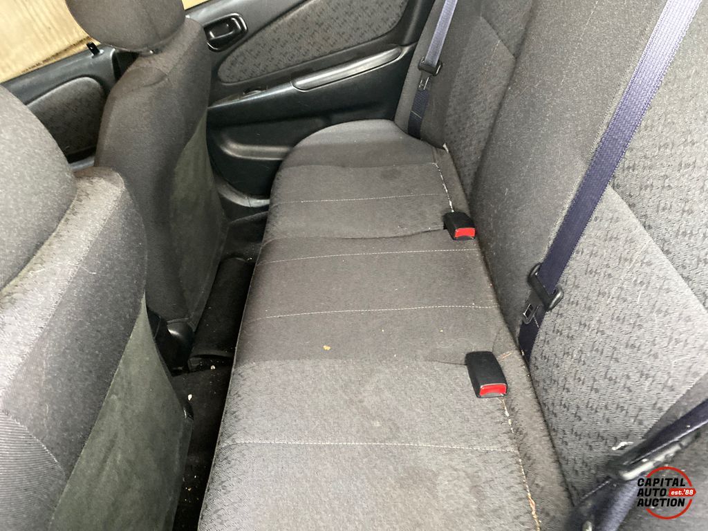 2002 Toyota COROLLA S 9
