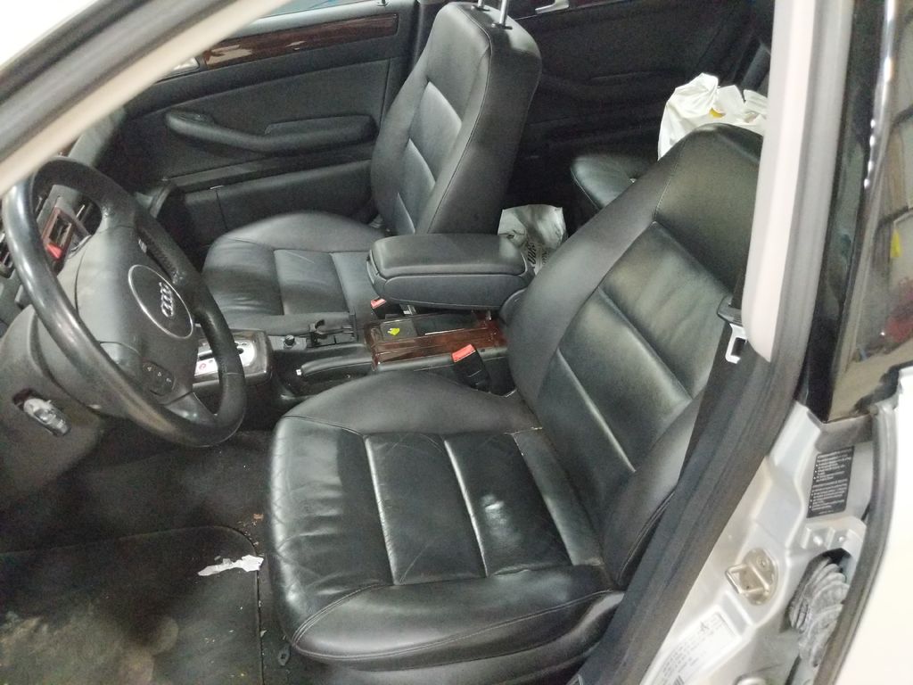 2003 Audi A6 Avant 8