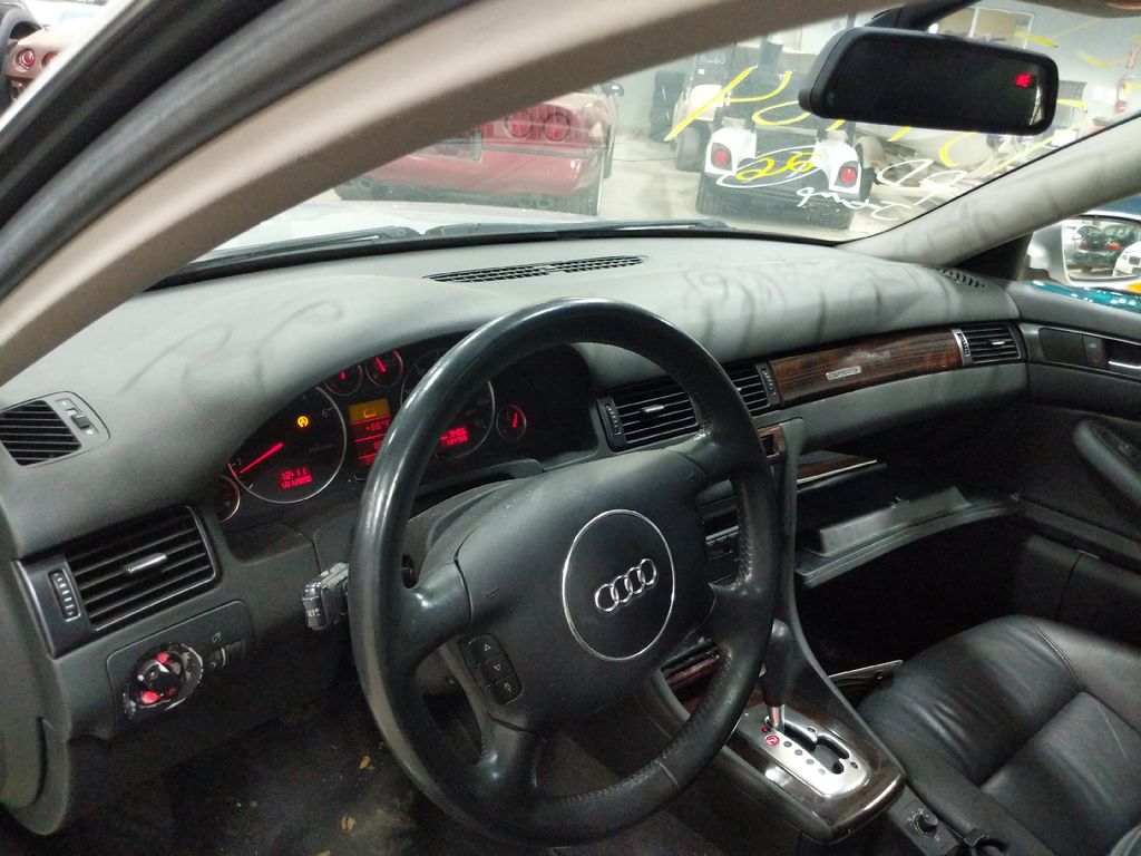 2003 Audi A6 Avant 11