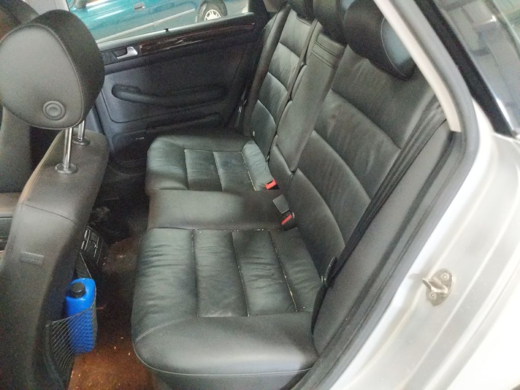 2003 Audi A6 Avant 9