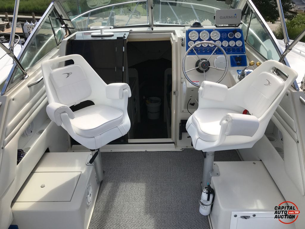 1990 WELLCRAFT 2600 COASTAL 11