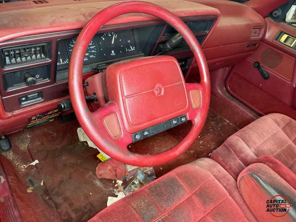 1993 PLYMOUTH ACCLAIM 11