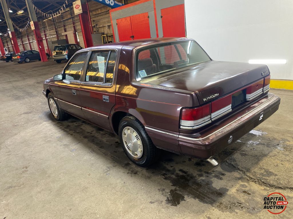 1993 PLYMOUTH ACCLAIM 2