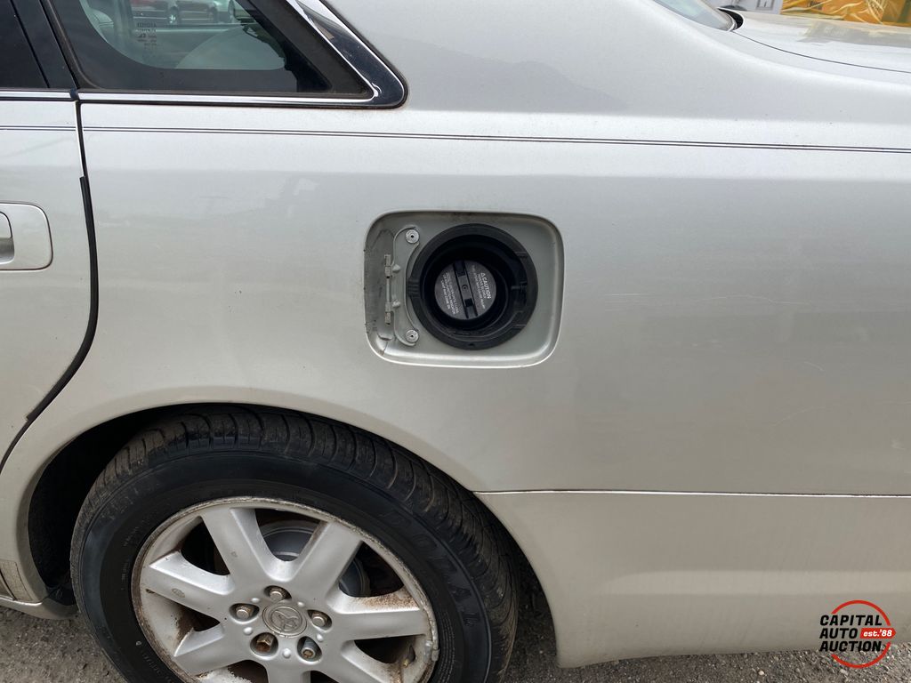 2000 Toyota Avalon 13