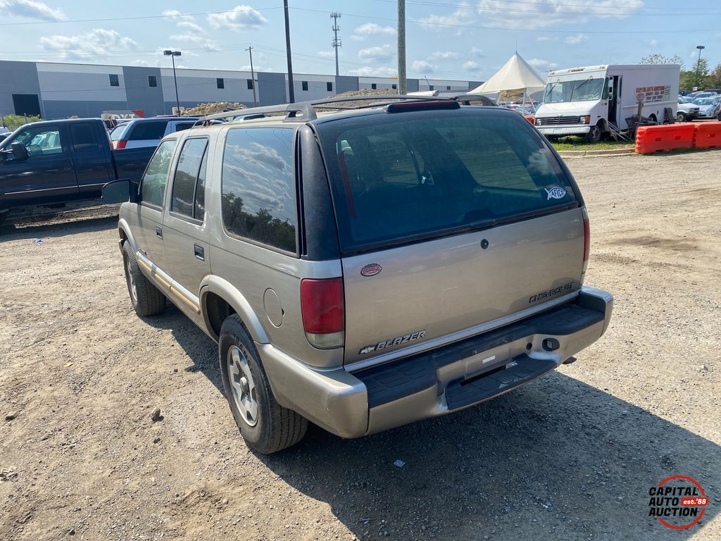 2003 Chevrolet Blazer 2