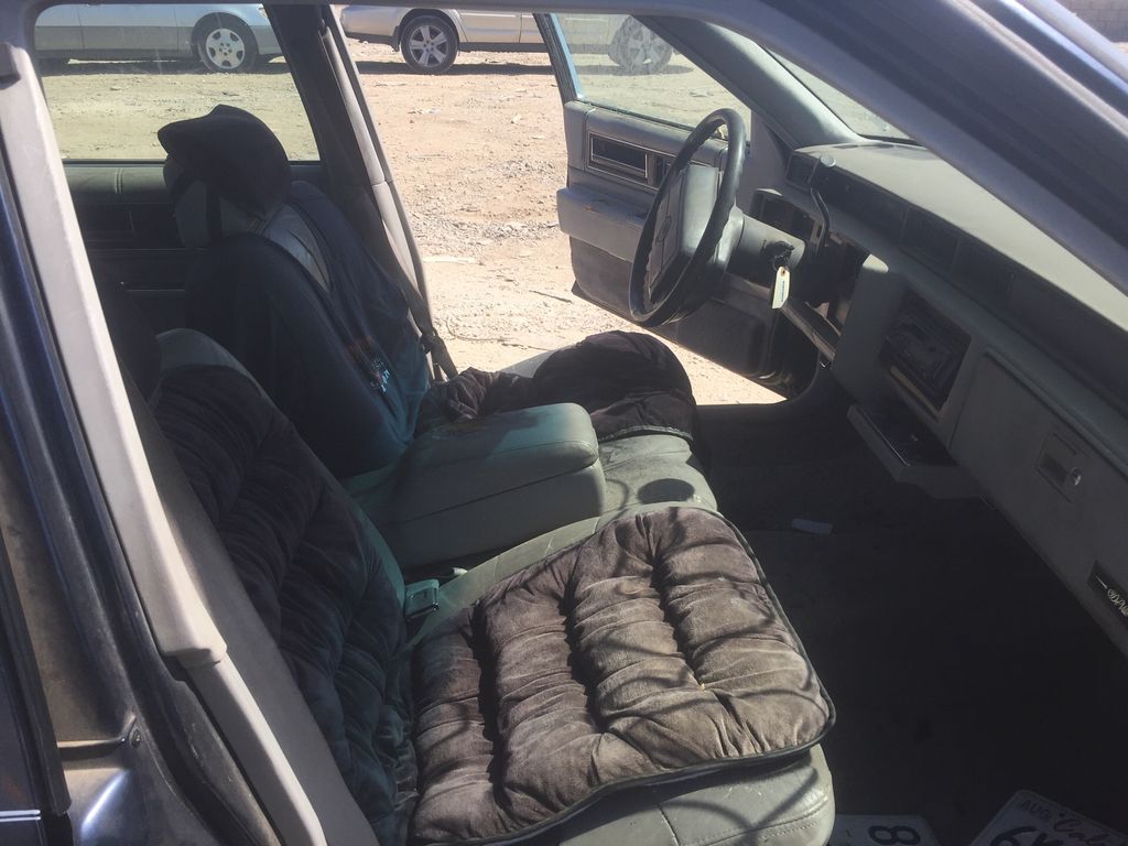1993 Cadillac DeVille 8