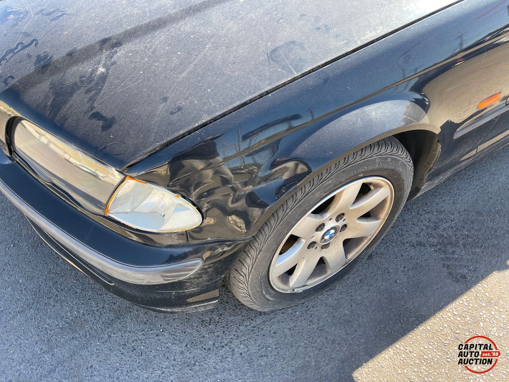 2000 BMW 323I 14