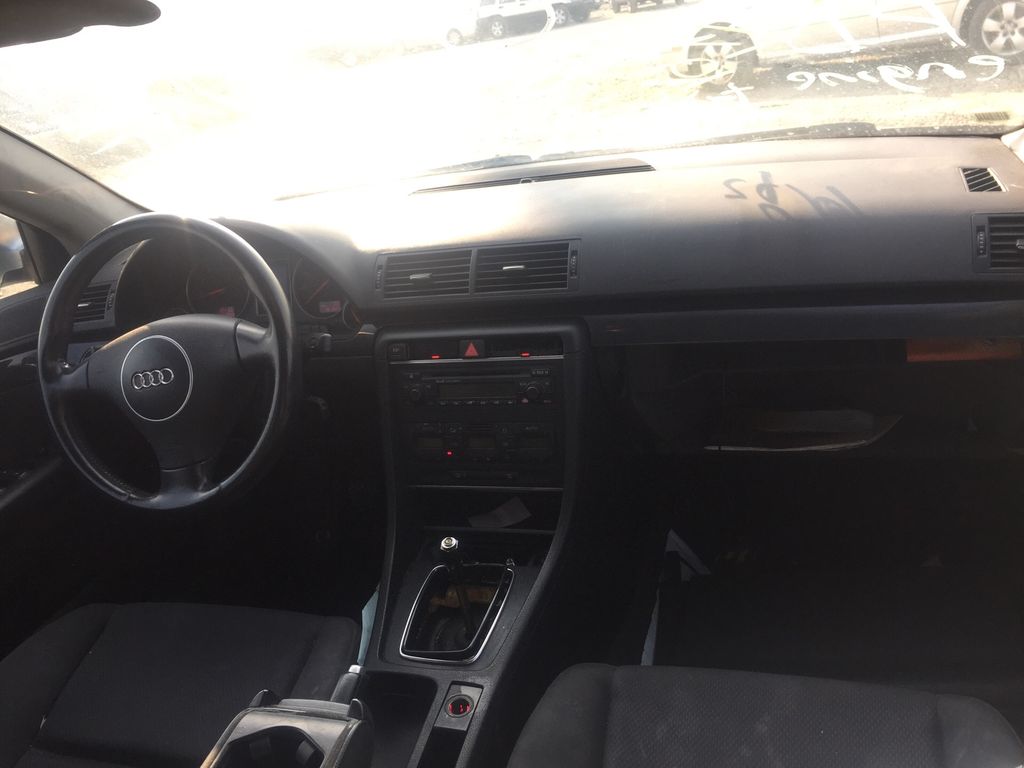 2004 Audi A4 11
