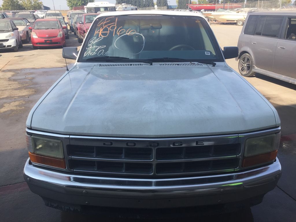 1995 Dodge Dakota 6