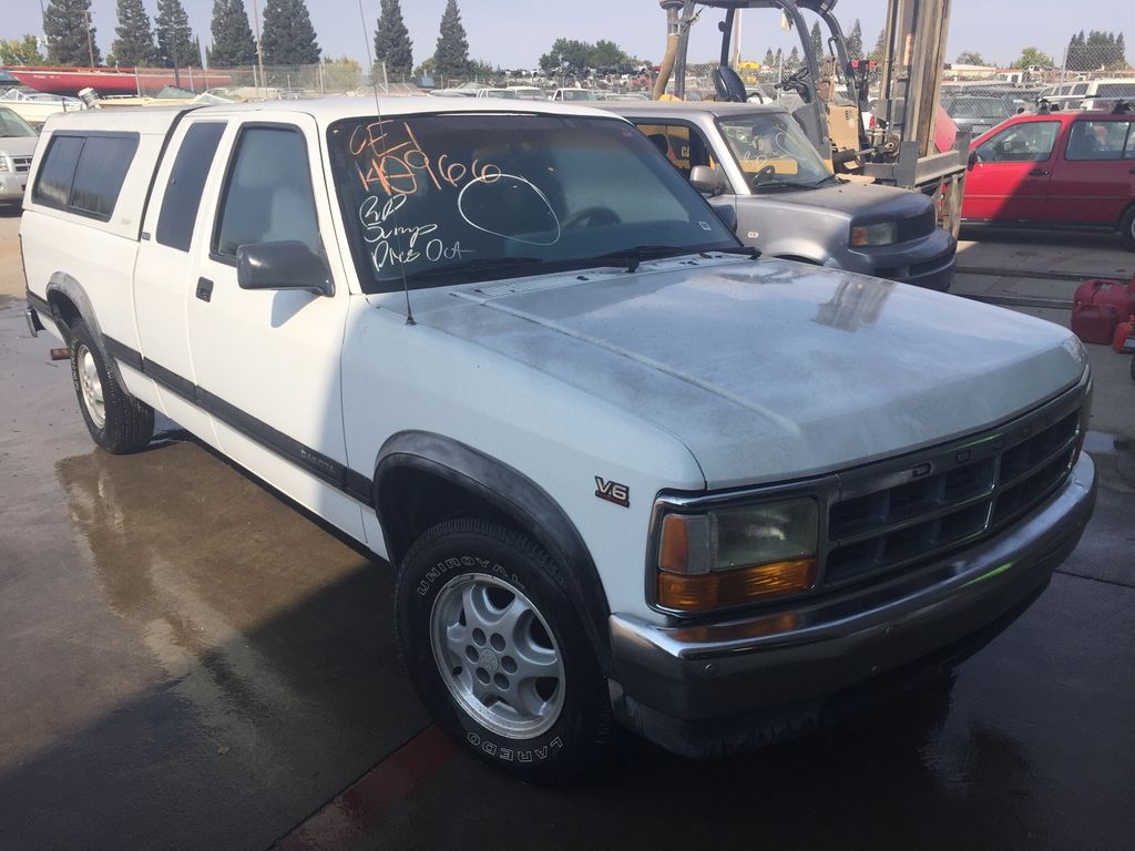 1995 Dodge Dakota 0