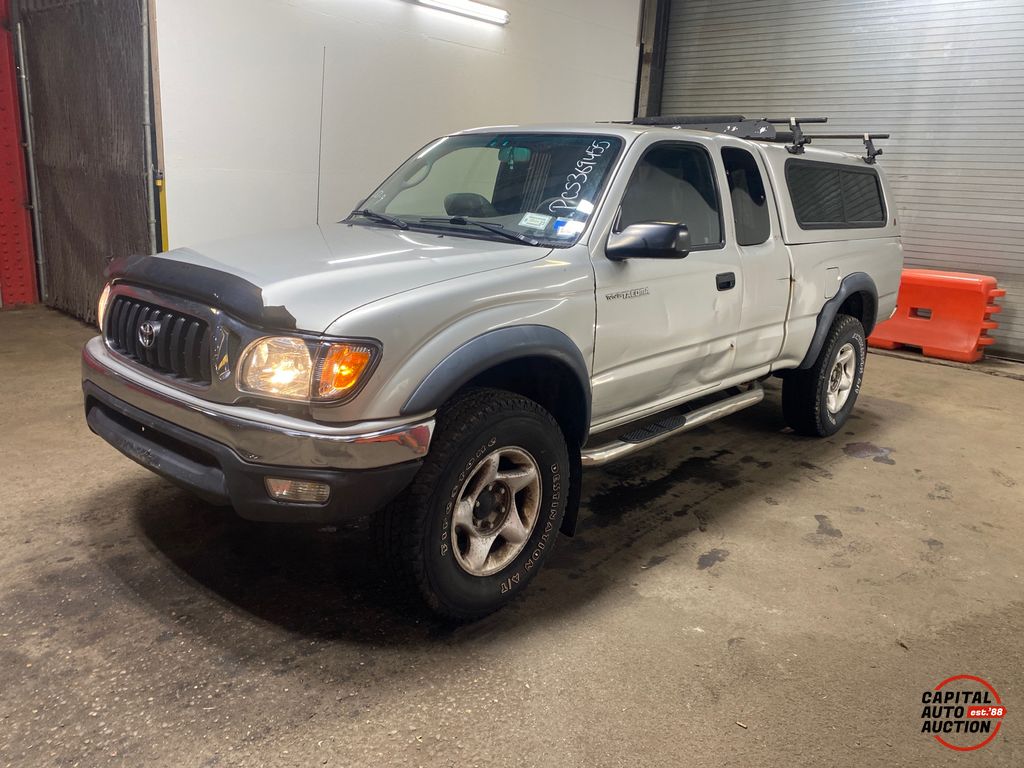 2003 Toyota Tacoma 1