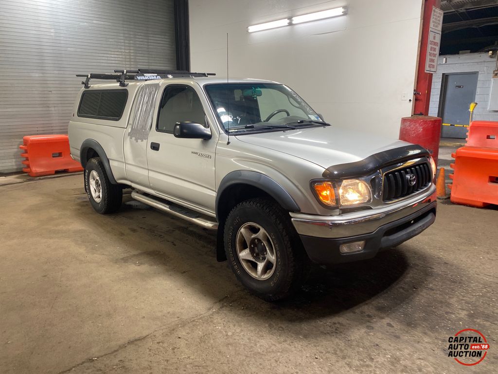 2003 Toyota Tacoma 0