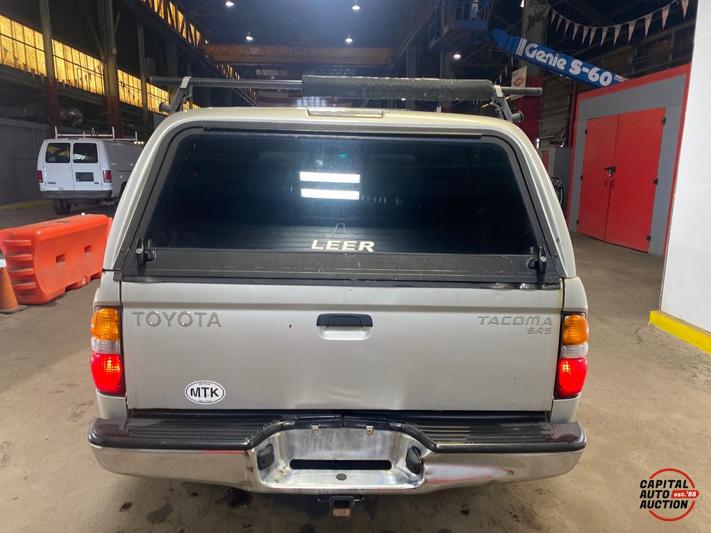 2003 Toyota Tacoma 7