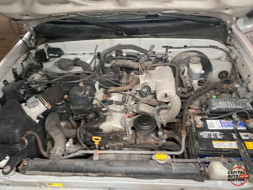 2003 Toyota Tacoma 10