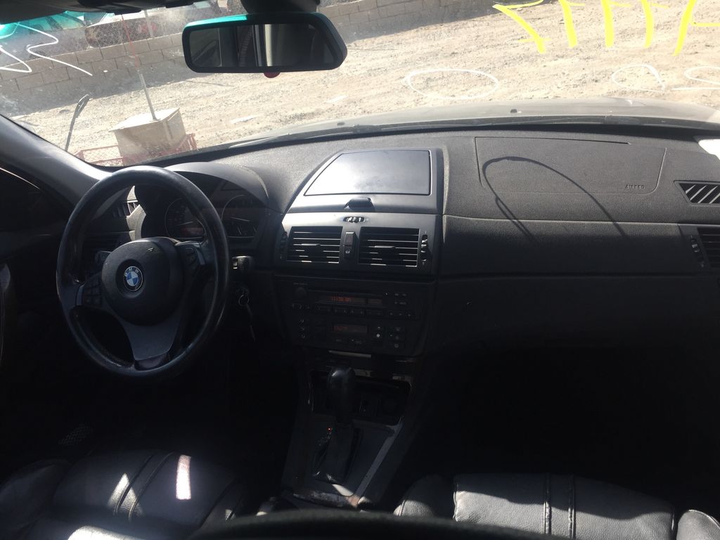 2005 BMW X3 11