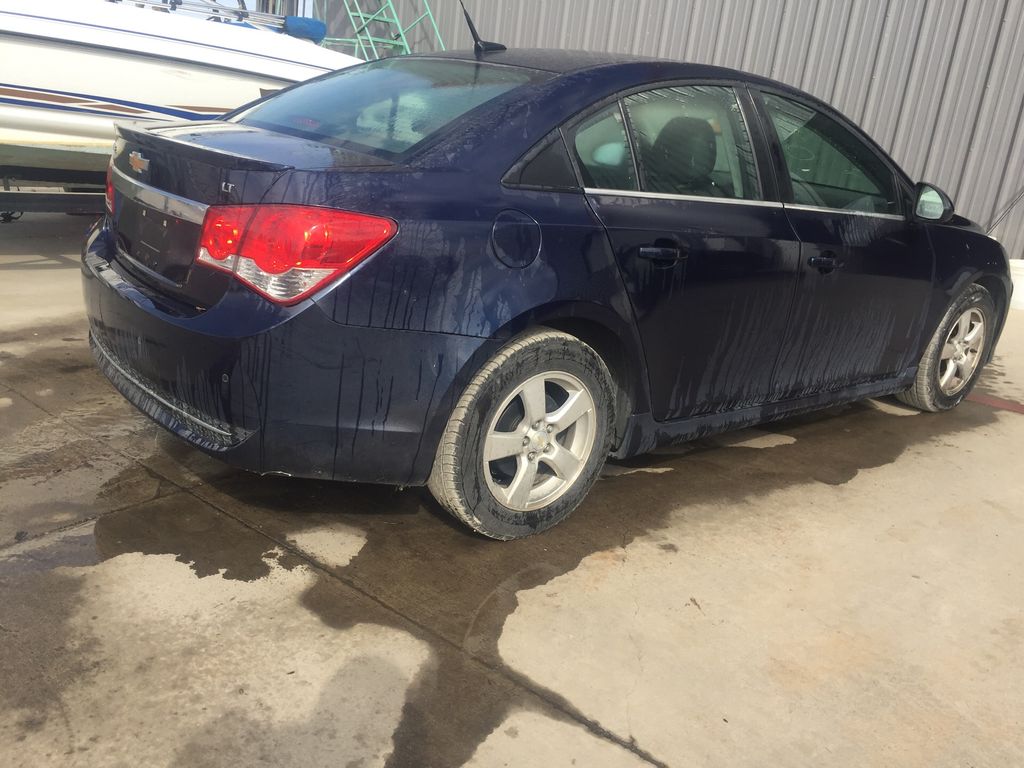 2011 Chevrolet Cruze 3