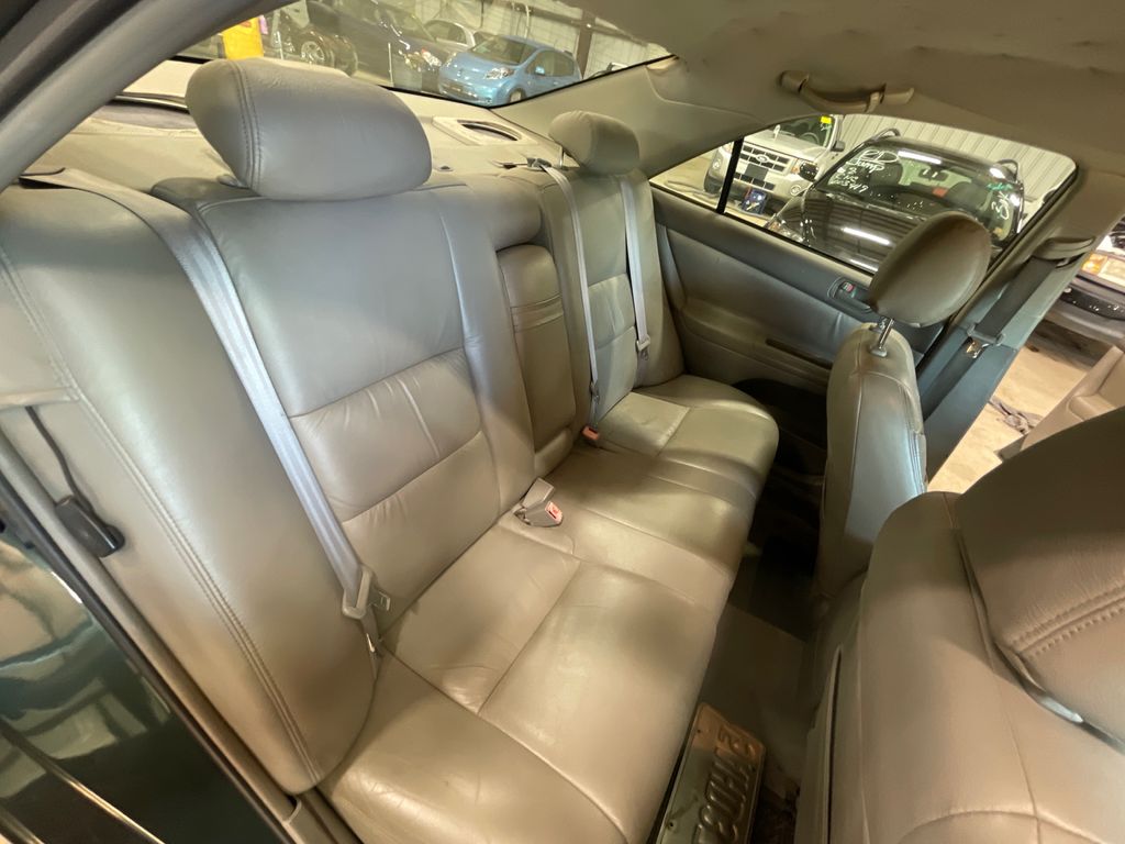2003 Toyota Camry 9