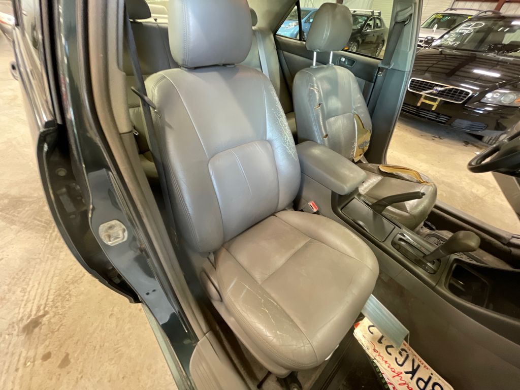 2003 Toyota Camry 8