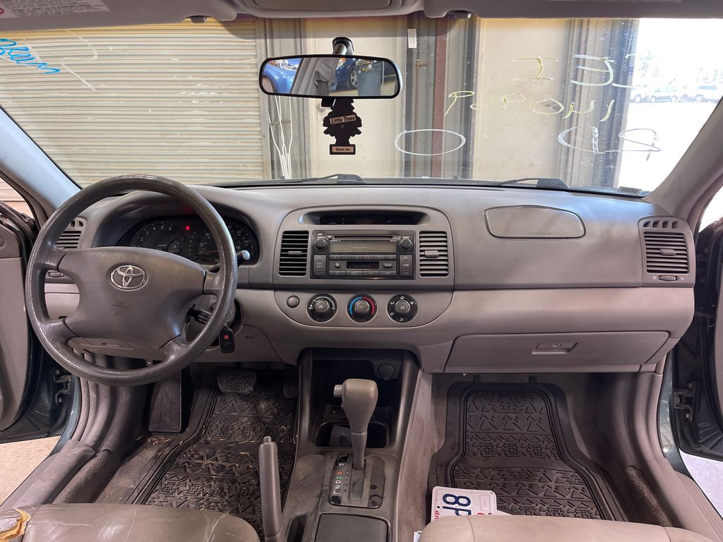 2003 Toyota Camry 11