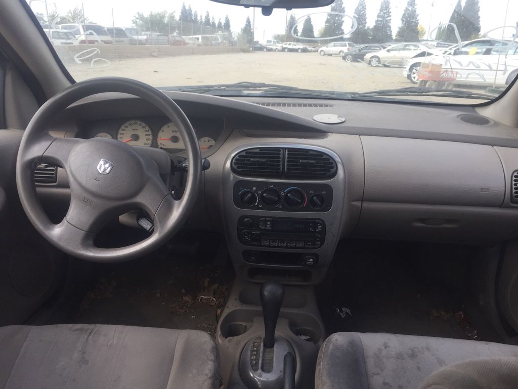 2003 Dodge Neon 11