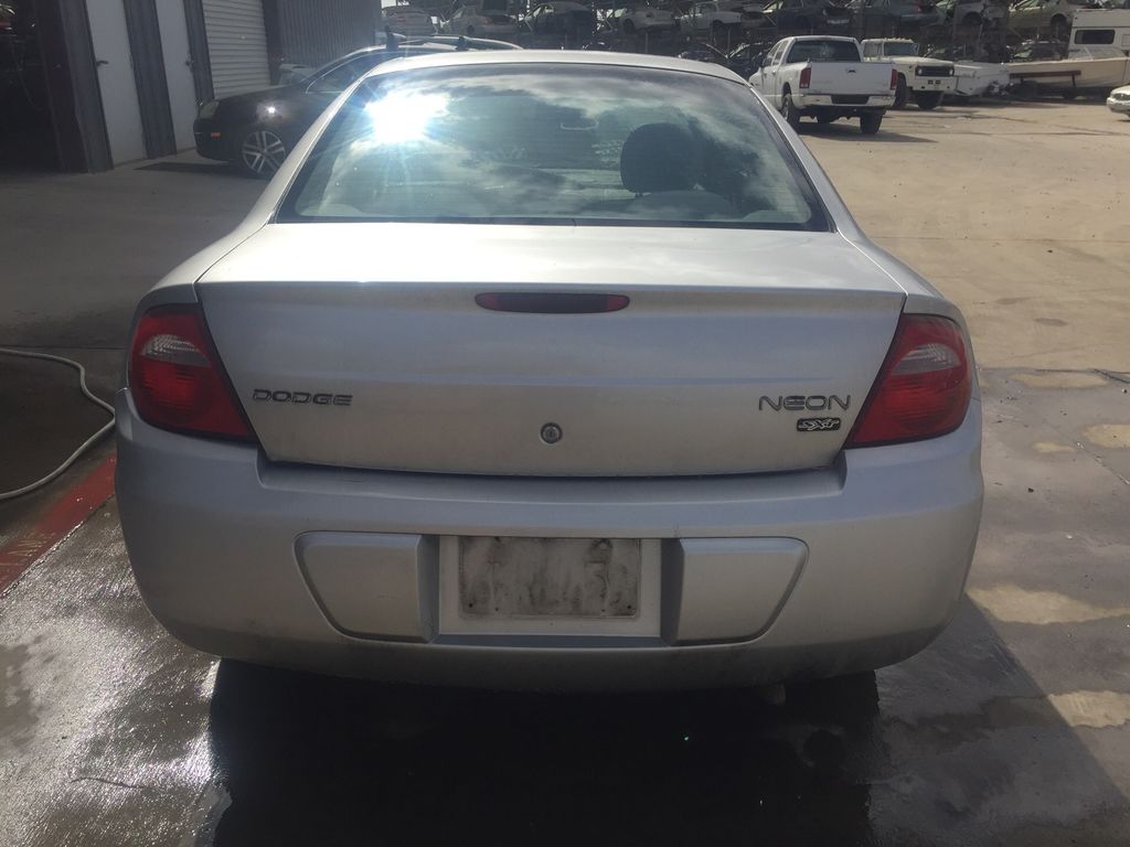 2003 Dodge Neon 7