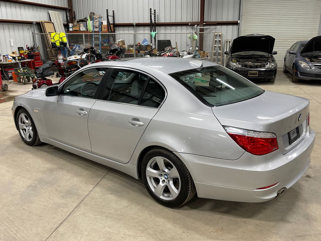2008 BMW 5 Series 2