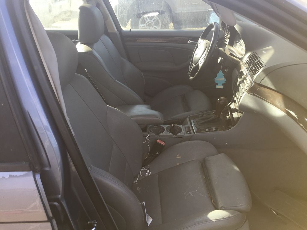 2003 BMW 3 Series 8