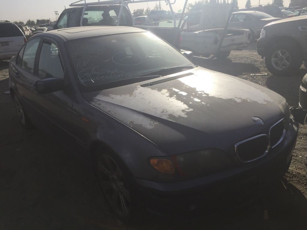2003 BMW 3 Series 0