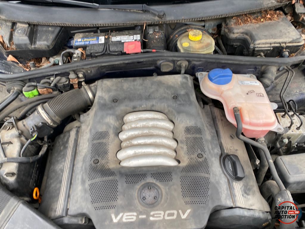 2000 VOLKSWAGEN Passat 10
