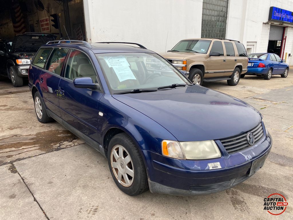 2000 VOLKSWAGEN Passat 0