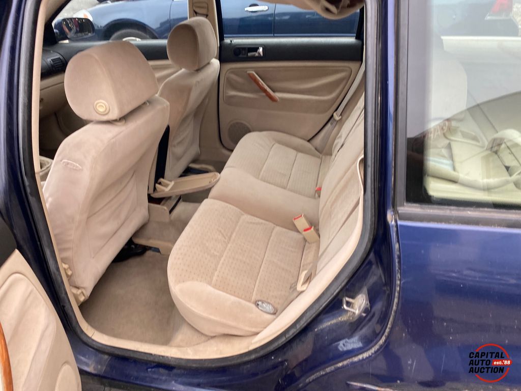 2000 VOLKSWAGEN Passat 9