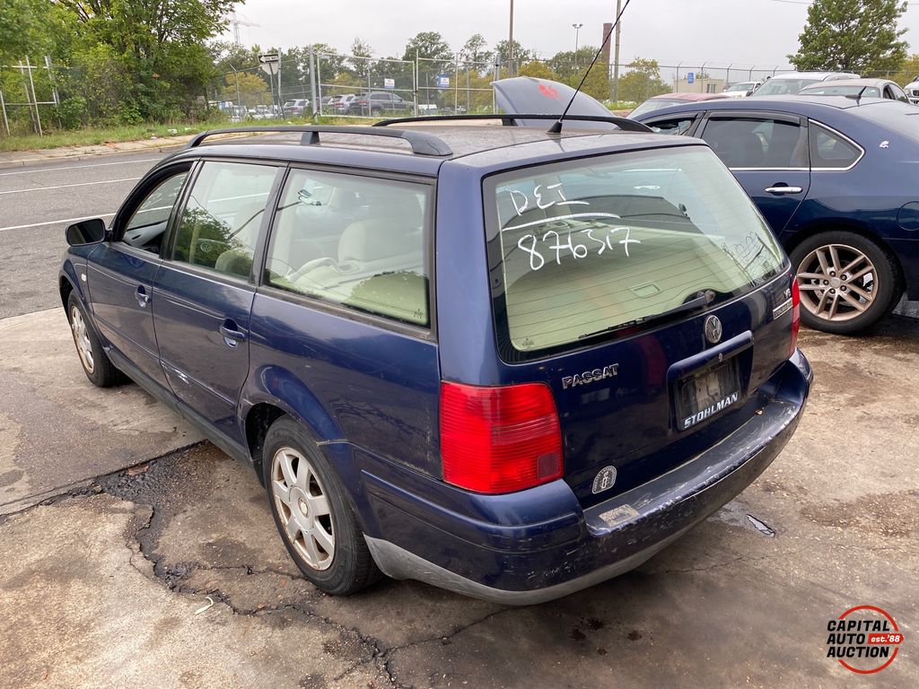 2000 VOLKSWAGEN Passat 2