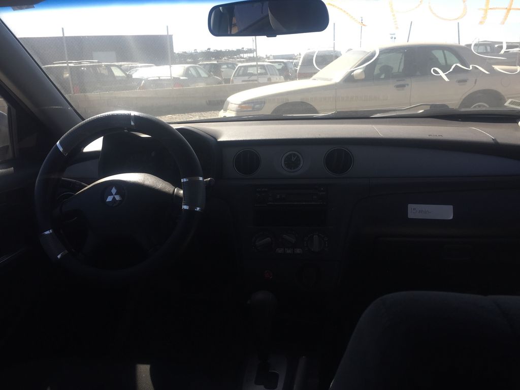 2003 Mitsubishi Outlander 11