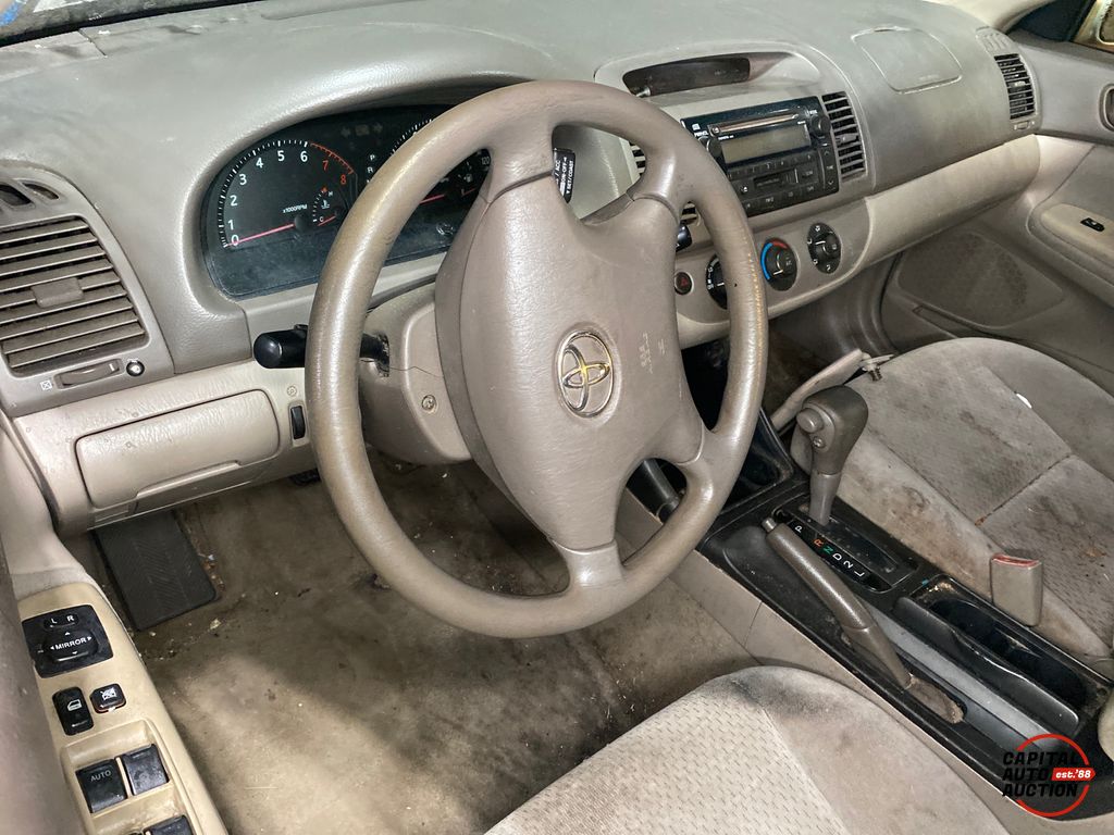 2003 Toyota Camry 10