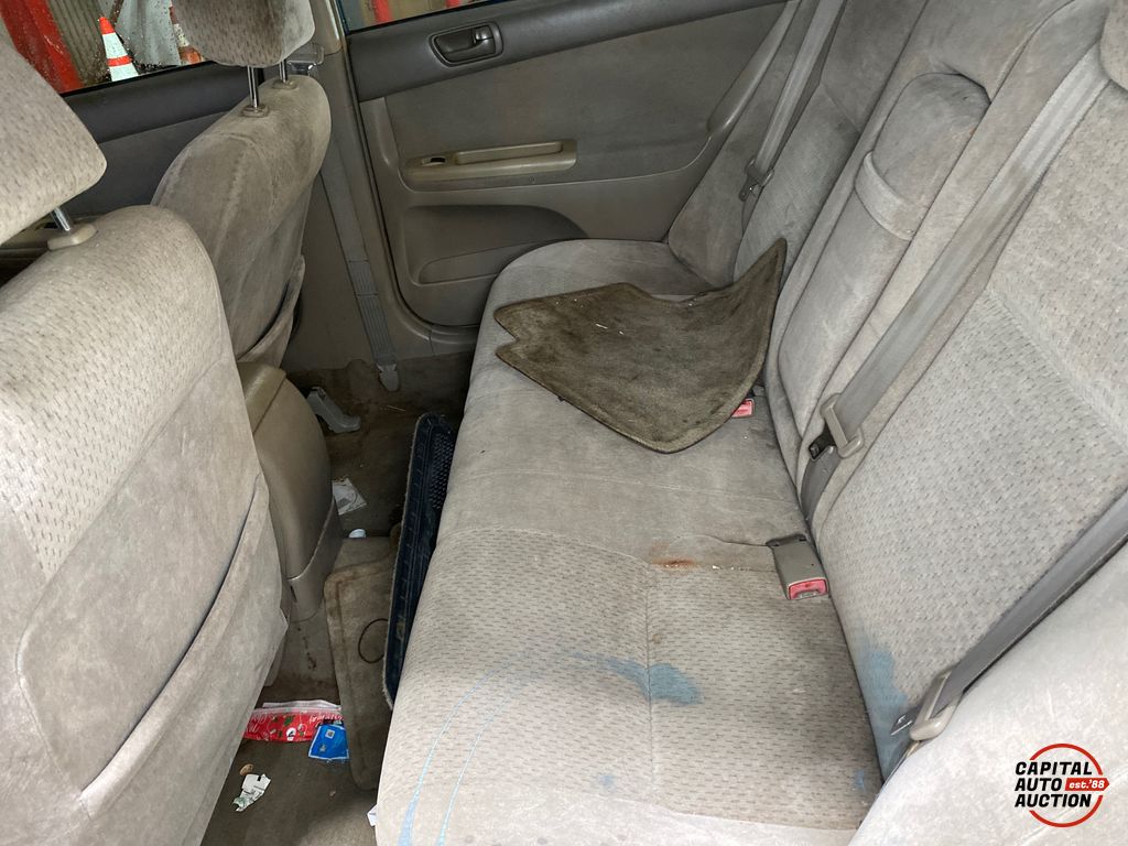 2003 Toyota Camry 9