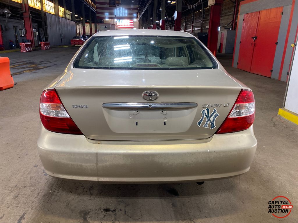 2003 Toyota Camry 7