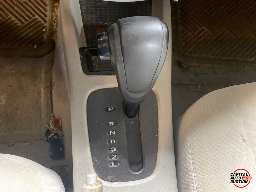 2005 Kia Spectra 12