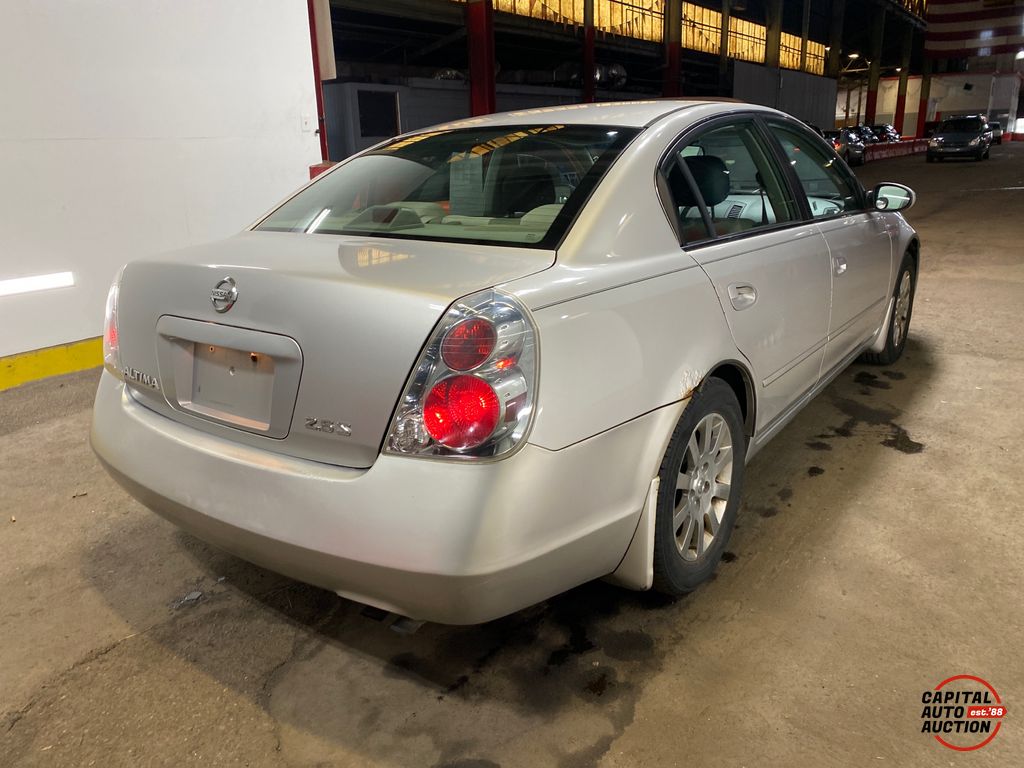 2005 NISSAN Altima 3
