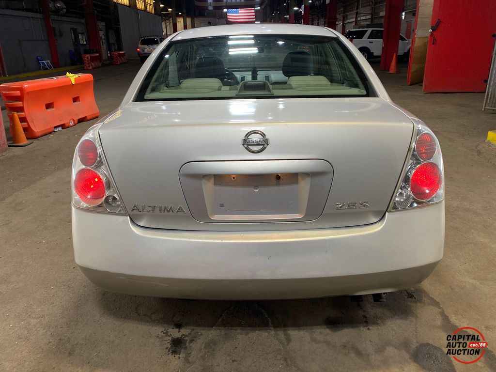 2005 NISSAN Altima 7