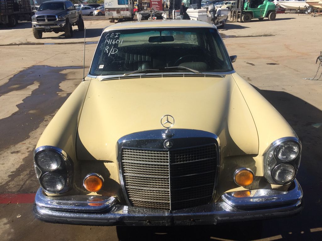 1973 Mercedes-Benz 280 6